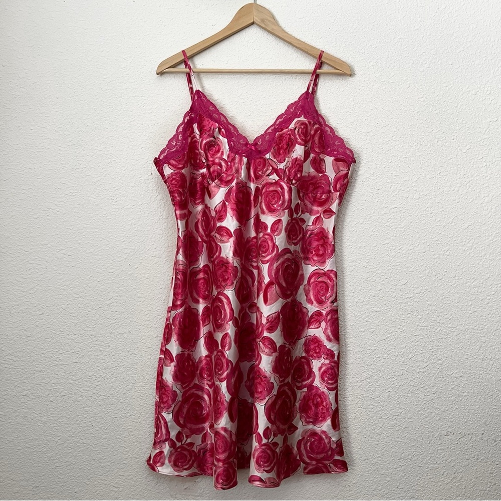 rose floral print lace trim slip dress from the brand ambrielle size extra large